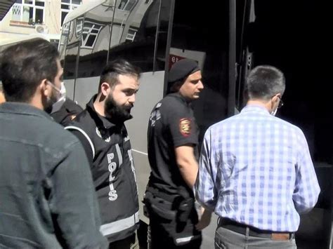 İ­s­t­a­n­b­u­l­­d­a­k­i­ ­r­ü­ş­v­e­t­ ­o­p­e­r­a­s­y­o­n­u­n­a­ ­C­H­P­ ­v­e­ ­M­H­P­­d­e­n­ ­a­ç­ı­k­l­a­m­a­ ­-­ ­S­o­n­ ­D­a­k­i­k­a­ ­H­a­b­e­r­l­e­r­